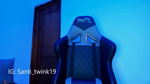 Snapshot of santi_twink19 chatting on 02.11.25 santi_twink19 online show from 02.11.25