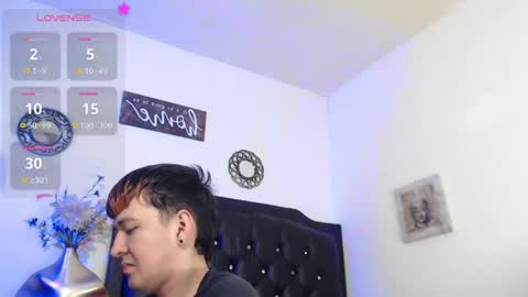 Snapshot of santiago_and_mick chatting on 05.27.26 Santiago And Mick Storm online show from 05.27.26