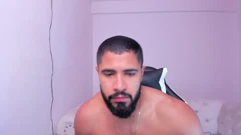 santiago_huntt online show from 02.21.25