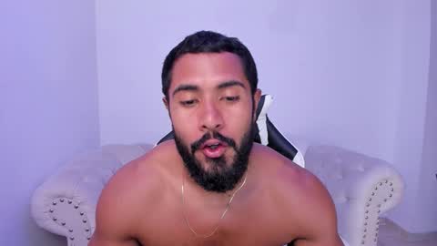 santiago_huntt online show from 10.18.25