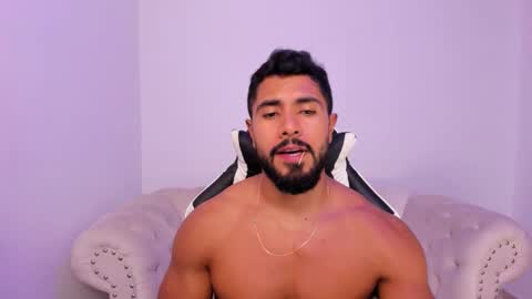 santiago_huntt online show from 03.10.26