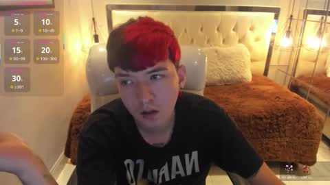 SANTIAGO  online show from 03.15.26