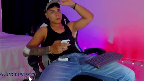 Snapshot of santiagoreyesft chatting on 02.19.25 Santi Reyes online show from 02.19.25