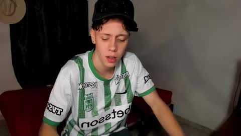 Julius Novachrono  online show from 12.18.25