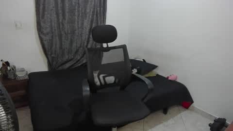 Snapshot of santiceballo chatting on 04.29.26 Julius Novachrono online show from 04.29.26