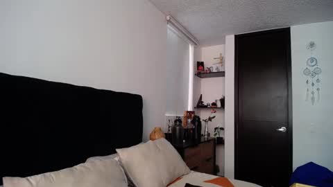 Santii online show from 12.26.24