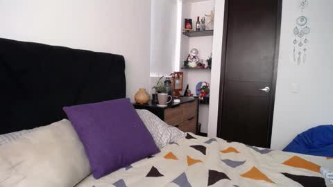 Santii online show from 02.04.25