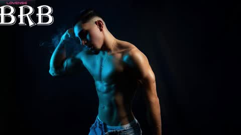 Snapshot of santin_seans chatting on 02.15.26 Santiago Seans online show from 02.15.26