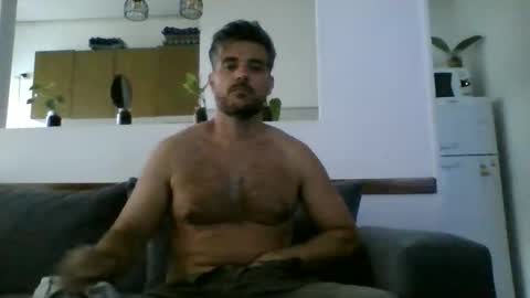 Snapshot of santinogc chatting on 12.21.25 Nalguitas online show from 12.21.25