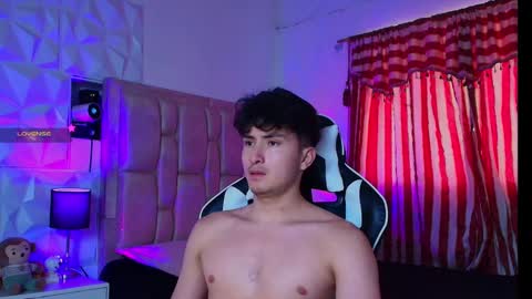 Santyago online show from 01.18.25