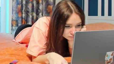 santythousand online show from 12.15.25