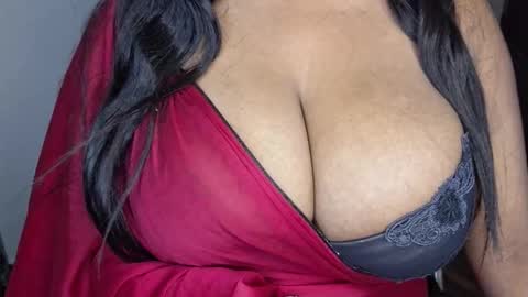 Snapshot of sanvi13 chatting on 02.01.26 sanvi13 online show from 02.01.26