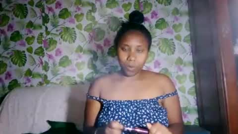 Snapshot of sanyah513 chatting on 06.14.26 sanya online show from 06.14.26