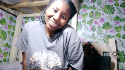 Snapshot of sanyah513 chatting on 06.19.26 sanya online show from 06.19.26