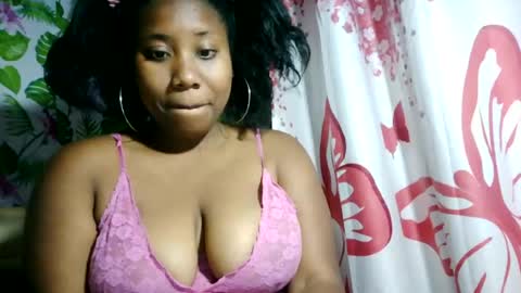 Snapshot of sanyah513 chatting on 07.30.26 sanya online show from 07.30.26
