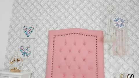 Snapshot of sara__williams chatting on 01.15.25 Sara online show from 01.15.25