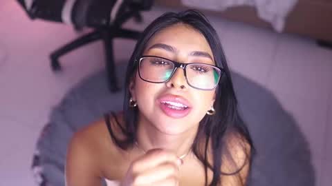 Sara  online show from 02.18.25