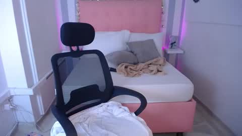 Snapshot of sara_angeelss chatting on 10.07.25 Sara... online show from 10.07.25