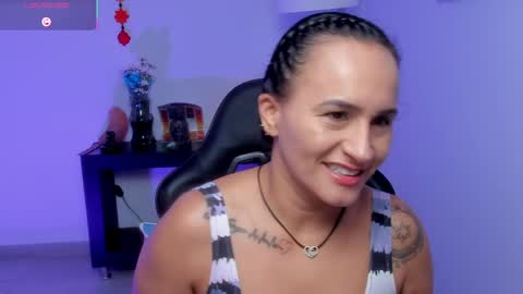 Snapshot of sara_charmy chatting on 06.07.26 online show from 06.07.26