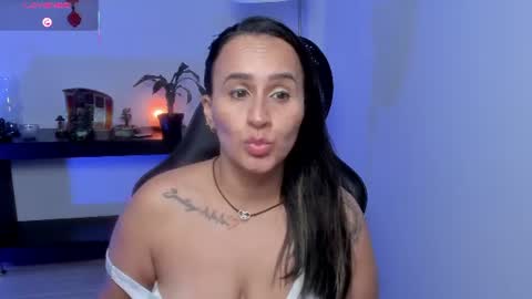 Snapshot of sara_charmy chatting on 06.14.26 online show from 06.14.26