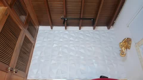 Sara Collins online show from 04.08.26