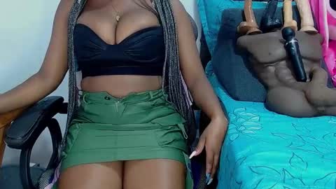 Snapshot of sara_greyx chatting on 01.09.25 Sara Greyx online show from 01.09.25