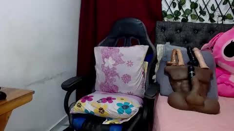 Snapshot of sara_greyx chatting on 02.18.25 Sara Greyx online show from 02.18.25