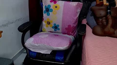 Snapshot of sara_greyx chatting on 02.21.25 Sara Greyx online show from 02.21.25