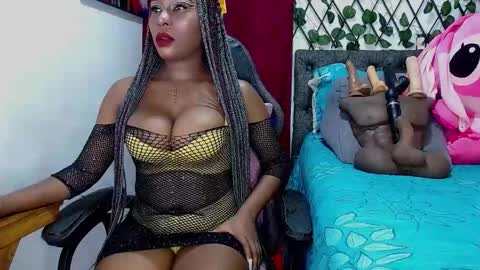 Snapshot of sara_greyx chatting on 02.24.25 Sara Greyx online show from 02.24.25