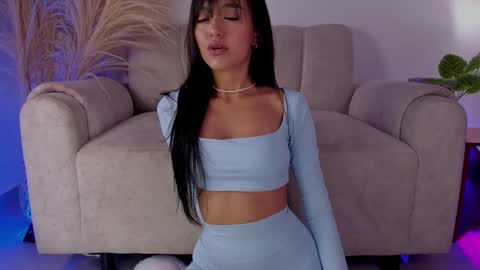 S A R A online show from 10.22.25