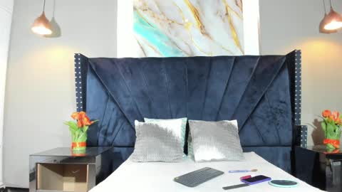 sara_hannks online show from 04.04.26