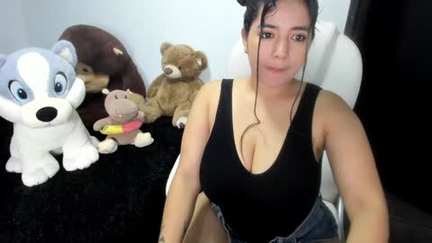 sarah  LIZCANO....... online show from 01.31.25