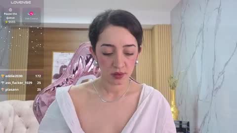Sara  online show from 04.29.26