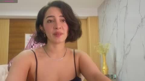 Snapshot of sara_lopez_s chatting on 05.19.26 Sara online show from 05.19.26