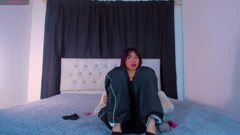 Sara  Neith online show from 04.23.26