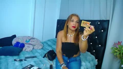 Sara Parker online show from 10.06.25