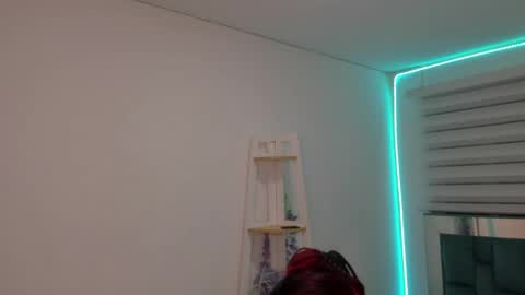 sara_red_x online show from 05.26.26