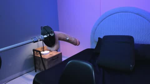 Sara  online show from 03.25.26