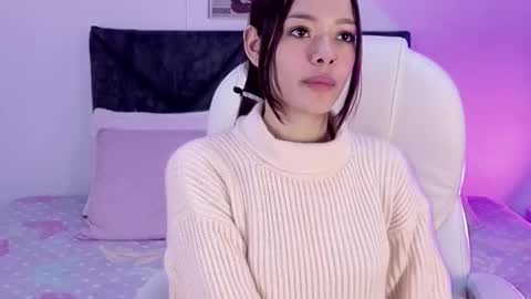 sara  online show from 10.04.25