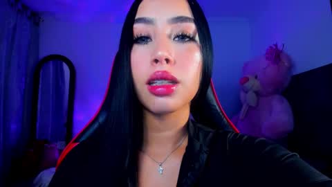 Snapshot of sara_stone03 chatting on 01.28.25 sara_stone03 online show from 01.28.25