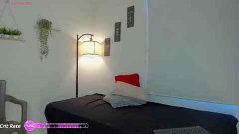 Snapshot of sara_sweett9 chatting on 11.26.25 sara_sweett9 online show from 11.26.25