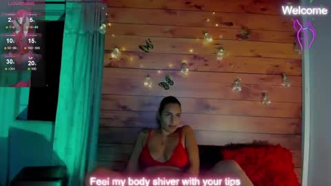 Snapshot of sara_thompson01 chatting on 09.25.25 SARA online show from 09.25.25