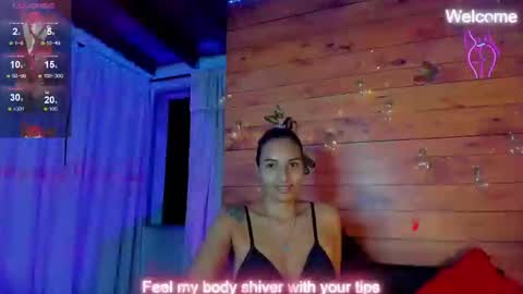 Snapshot of sara_thompson01 chatting on 10.08.25 SARA online show from 10.08.25