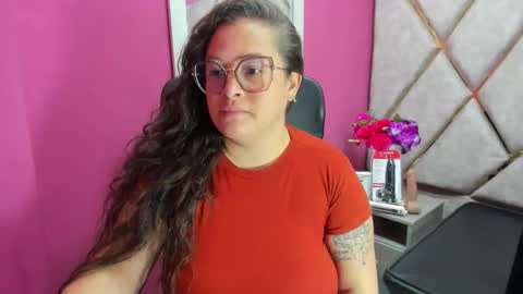 sara_thonson_ online show from 03.20.26