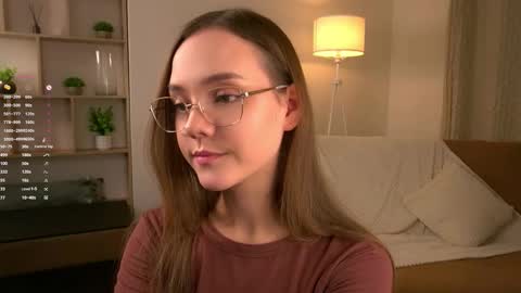 Snapshot of sara_whooops chatting on 01.06.26 Im Sara online show from 01.06.26