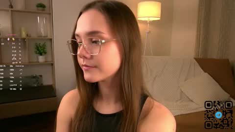 Snapshot of sara_whooops chatting on 01.12.26 Im Sara online show from 01.12.26