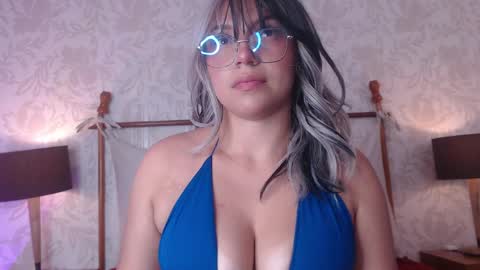 Snapshot of saraa_love_ chatting on 04.02.26 Saraa online show from 04.02.26