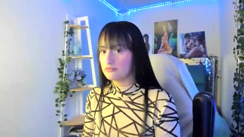 Sarah Ramirez online show from 01.21.25