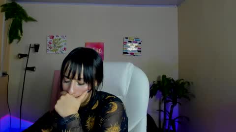 Sarah Ramirez online show from 02.12.25