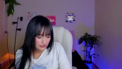 Sarah Ramirez online show from 02.13.25